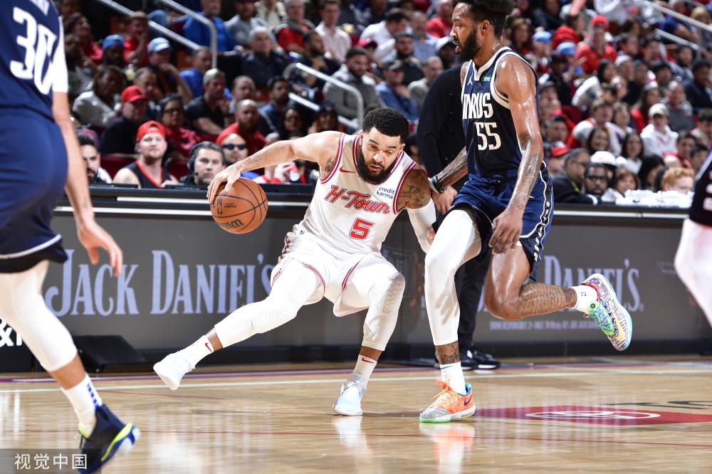 入年轻球员 入年轻球员