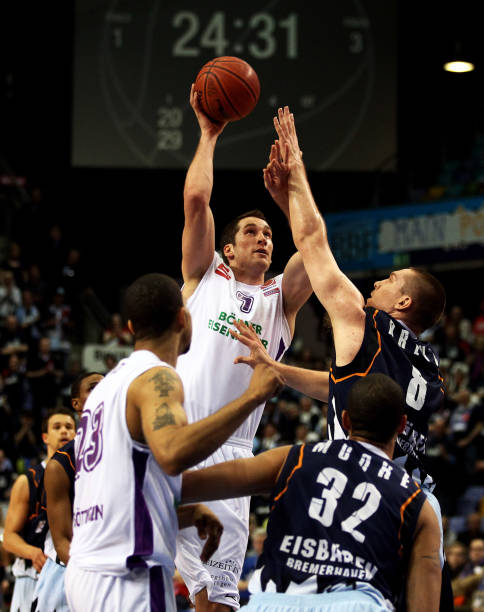 也吸引了众 也吸引了众